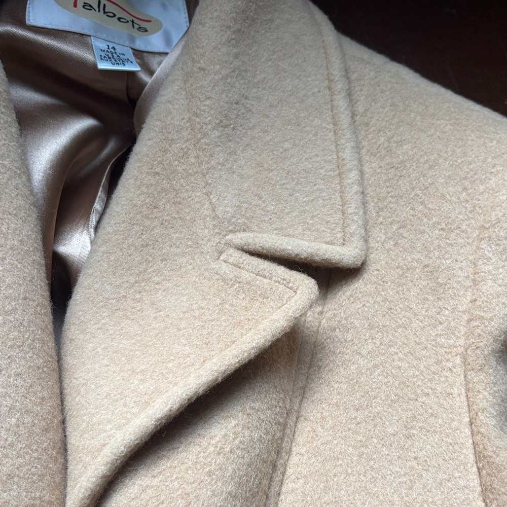 Luxurious Camel Hair Long Coat - Picture 4 of 9
